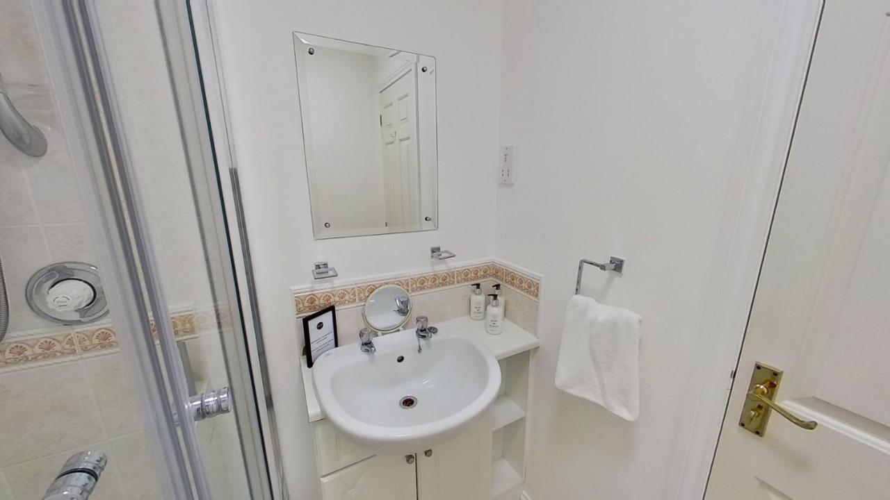 Orange Apartments Beechgrove Gardens Абърдийн Екстериор снимка